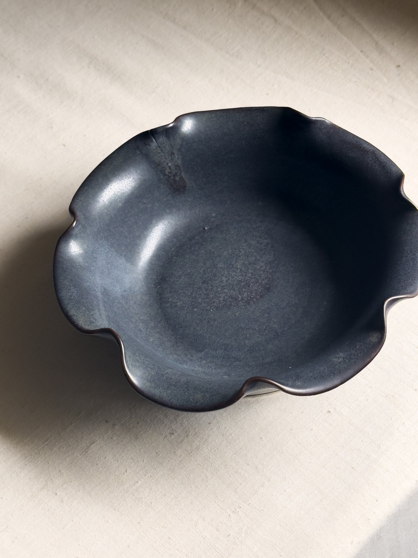 Shadow wave Bowl